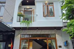 NHÀ LONG AN – GẦN SIÊU THỊ - MUA SẮM THẢ GA - 104m2 - NHÀ ĐẸP GIÁ RẺ 2 TỶ 4