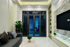 Bán nhà hoàng mai 5 tầng long lanh ngõ thông kinh doanh nhỏ