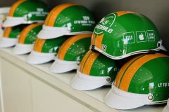 Quảng cáo trên mũ bảo hiểm cách tiết kiệm chi phí Marketing số 1