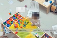 Bàn xếp lego trẻ em, bàn chơi lego cho bé bằng gỗ