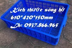 Sọt nhựa chứa rau củ ở cửa hàng tiện ích, sóng nhựa rỗng, sọt cao 15 tại Long Bi