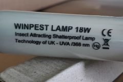 Bóng đèn thu hút côn trùng chống vỡ WINPEST 18W