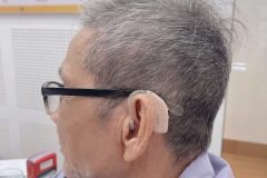 máy trợ thính cho người cao tuổi