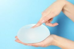 Tìm hiểu bao xơ túi ngực và bí quyết giữ vòng 1 mềm mại sau nâng ngực