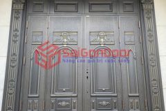 Cửa thép classic cho biệt thự
