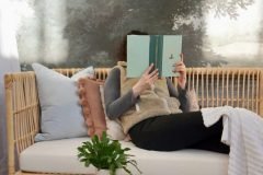 Ghế sofa mây phòng khách đơn giản hiện đại