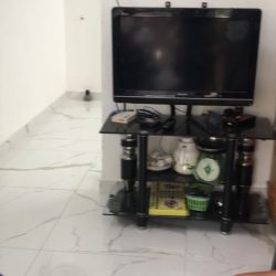 nhà giá rẻ , đường 5m , đầu tư