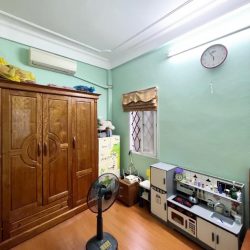 Bán nhà thái hà 4 tầng dân xây ở ngay lô góc đống đa