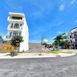 Cần bán lô góc 127m2 giá 2tỷ2 ngay khu TĐC Đại Phước, gần chợ sát phà Cát Lái