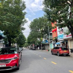 Giảm 4 tỷ, bán gấp MT Hồ Xuân Hương, Quận 3. 4x18m. HĐT 50tr. Giá 23 tỷ.