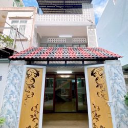 81 m2 siêu đẹp nhà mới ngay gần sân Golf giá cực mềm 6T