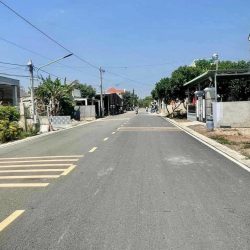 Bán Đất Thổ Cư, Vị Trí Đẹp, Giá Hấp Dẫn!