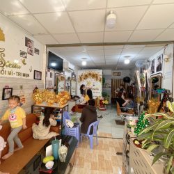 SANG TOÀN BỘ TIỆM TÓC (ĐANG KINH DOANH VÀ ĐẦY ĐỦ ĐỒ NGHỀ)