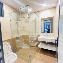 Bán nhà Lạc Long Quân Tây Hồ 5 tầng 6,5 tỷ.