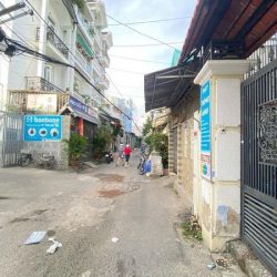 Nhà gần ngã tư bảy hiền quận tân bình, 6,5tỷ, 80m2, thích hợp xây căn hộ dịch vụ