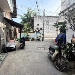 Nhà Đẹp Lũy Bán Bích Tân Phú   Ô Tô  Đỗ Sát Nhà  50m2  Ngang 4,5m 3 phòng Ngủ