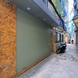 Bán nhà Nguyễn Văn Cừ 6 tỷ 35m nhà sạch sẽ,sổ đỏ Long Biên
