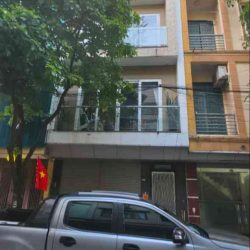 Bán nhà Thạch Bàn 11 tỷ 50m ô tô sổ đỏ Long Biên