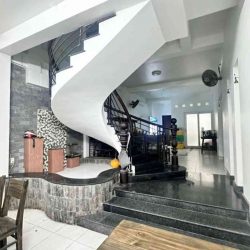 [H2590*] Cơ hội sở hữu nhà mặt tiền đường 30m sát ĐH Văn Lang, Bình Thạnh - Giá