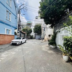 Bán nhà 2MT Hẻm 10m Nguyễn Văn Đậu - gần Phan Văn Trị, 4x23m, 4 tầng, 5PN, 18.8