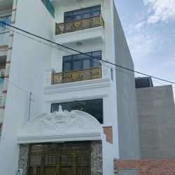 cần bán nhà mới vào ở ngay