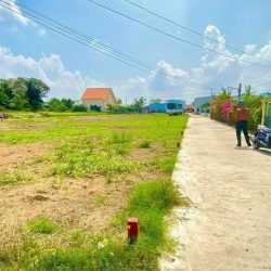 Gần KCN lớn - tiện ích xung quanh đầy đủ dân cư đông đúc