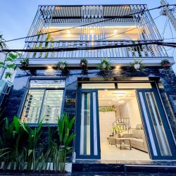 Cần tiền bán nhà đẹp mới xây hẻm xe hơi Huỳnh Tấn Phát, quận 7, giá chỉ 4 tỷ 650