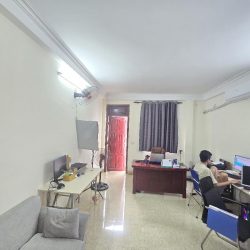 Bán nhà đường hoàng mai 5 tầng lô góc ô tô kinh doanh