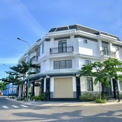 Bán nhà 1 trệt 1 lầu chỉ 2 tỷ/căn, dân cư hiện hữu, ngay kcn Mỹ Phước 3, Vsip 2.