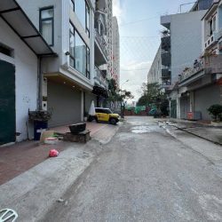 Bán đất hưng thịnh 68m phân lô x2b vỉa hè ô tô kinh doanh hoàng mai