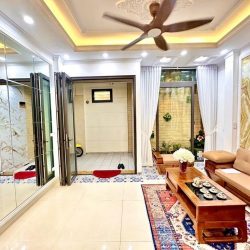 nhà sieu đẹp ngõ rộng thông ra nhiều phố