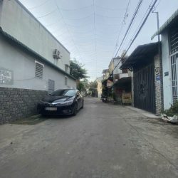 Nhà diện tích ngang 5,8m khủng đường xe tải bon bon ngay lâm thị hố tân chánh hi