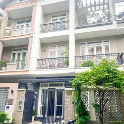 Nhà phố KDC Sadeco ven sông Q7 - Giá chỉ 22 tỷ