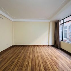 Bán nhà 4 tầng long lanh lô góc ô tô kinh doanh đường hoàng mai
