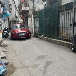 Bán nhà đẹp 35m2 x 5 tầng, ô tô, kinh doanh đường Hoàng Mai.