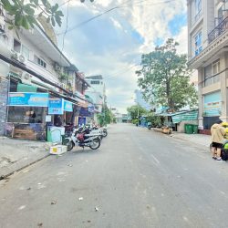 Bán nhà cũ tiện xây mới CN 214m2 MT đường số Q7