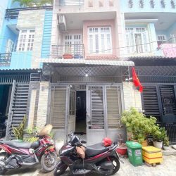 Nhà hẻm đường số 4,Bình Hưng Hòa A,Bình tân dt 64m2 1 lầu 2pn 2wc giá 5 tỷ 050 t