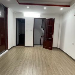 Bán nhà minh khai 5 tầng long lanh ở ngay hàng xóm times hai bà trưng