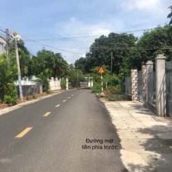 Bán đất hai mặt tiền đường nhựa nở hậu
