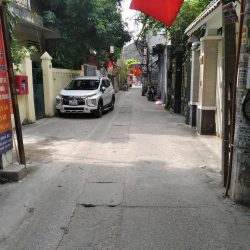 Bán mảnh đất siêu to nguyễn đức cảnh 98M tặng nhà 2 ô tô tránh kinh doanh hoàng