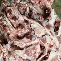 Sườn sụn heo bao nhiều tiền 1kg? Mua sụn heo đông lạnh ở đâu?