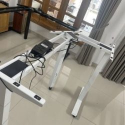 CTY TNHH Minh Anh House - Chân Bàn Nâng Hạ Độ Cao Chữ L