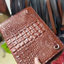 Xưởng sản xuất đồ da giá sỉ tận xưởng