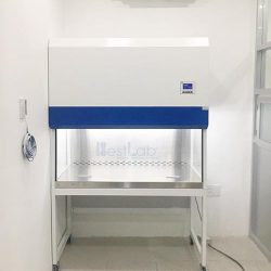 TỦ THAO TÁC PCR CHO PHÒNG LAB VI SINH