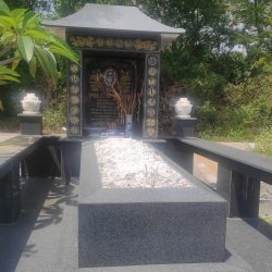 Thi Công Mộ Đá Tại các nghĩa trang Phú YÊN
