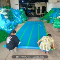 Gia công may viền bẹ phản quang và bấm khuy lưới PVC theo yêu cầu