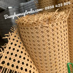 Mây nhựa đan mắt cáo