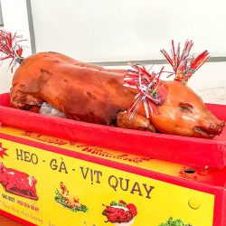 Cúng Heo Quay Miếng Và Heo Quay Con Cái Nào Tốt Hơn