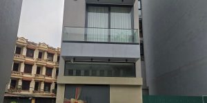 Bán nhà mới Thạch Bàn 11 tỷ 60m gần phố,gần công viên