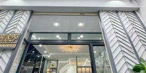 NHÀ ĐẸP 2 TẦNG FULL NỘI THẤT – TRẦN XUÂN SOẠN, QUẬN 7